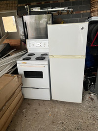 24” fridge and stove set 