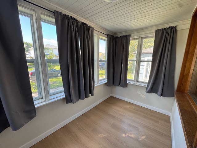 **2 Bed 1 Bath House For Rent In Inkster - Faraday Area** 4
