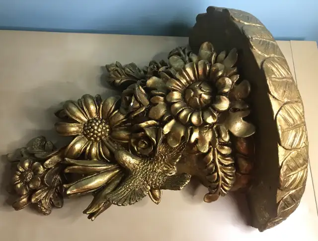 Wow!  Ornate Gilt Wall Shelf w Flowers & Hummingbird in Arts & Collectibles in Ottawa - Image 3