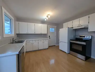 3 Bedroom Upper Suite for Rent – Vanderhoof, BC Will not respond to “is this available” or similar q...