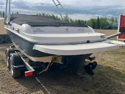 2015 reinell 207 with a Volvo penta motor 225hp. Can deliver