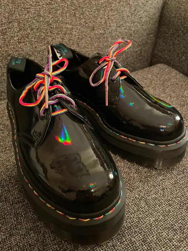 Dr. Martens Platform Shoes in Women's - Shoes in Oshawa / Durham Region - Image 3