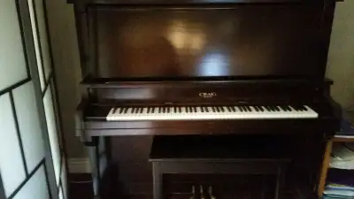 Piano Droit Brun Foncée de Marque '' CRAIG '', View more
