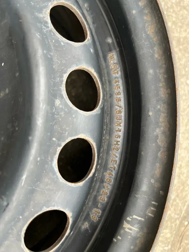 4 Steel Rims - 15”x8” - 5x114.3 - ET46 in Other Parts & Accessories in Grand Bend - Image 4
