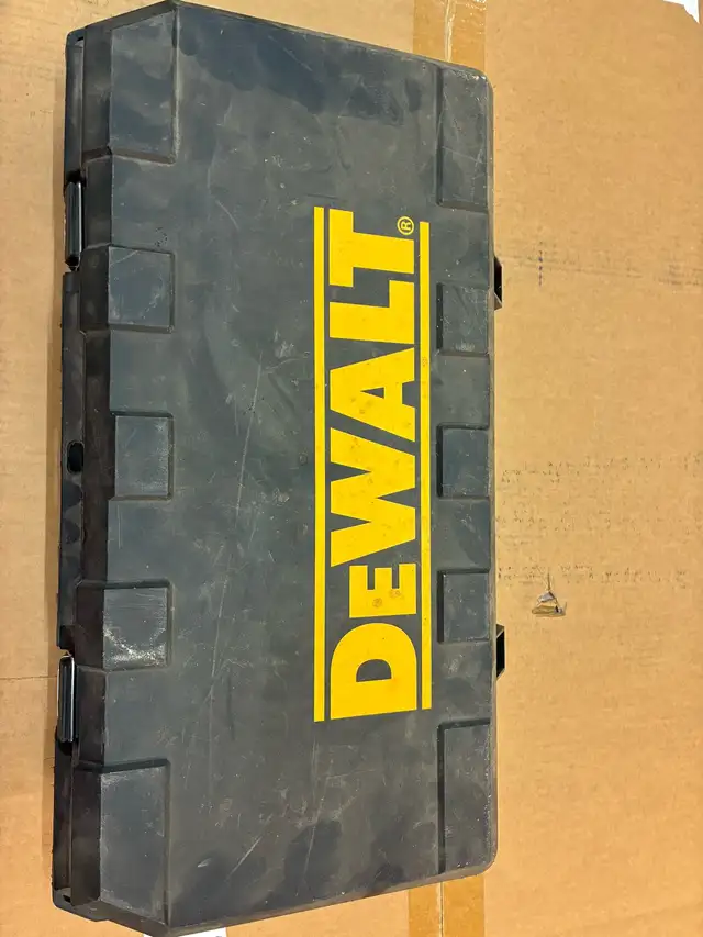 Dewalt Reciprocating Saw in Power Tools in Sarnia - Image 4