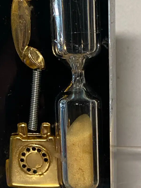 Vintage AT&T Phone Timer Hourglass in Arts & Collectibles in Vancouver - Image 5
