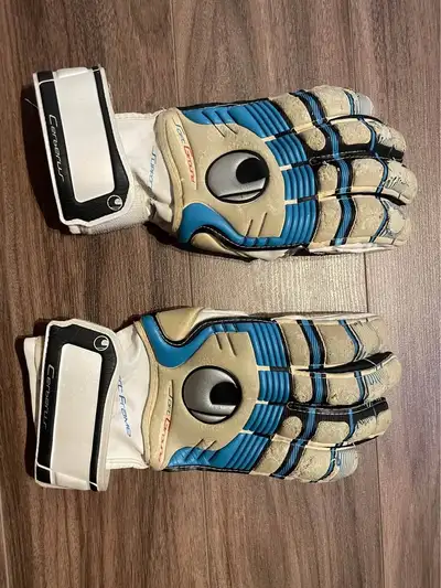 Gants de soccer, View more