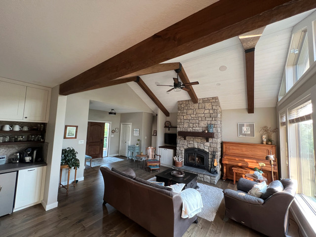 Spruce grove acreage in Houses for Sale in St. Albert - Image 3