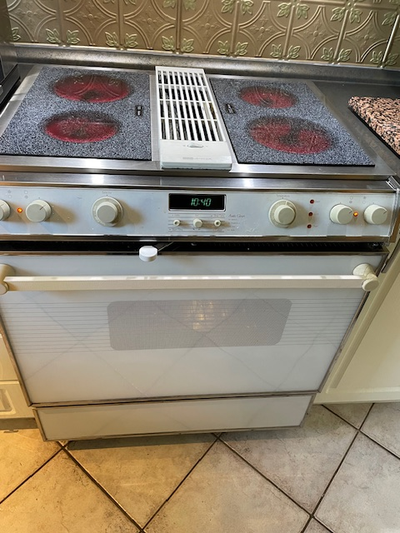 CUISINIÈRE JENN-AIR ÉLECTRIQUE VITRO CÉRAMIQUE, View more