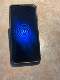 Cellulaire. Motorola 2 ans