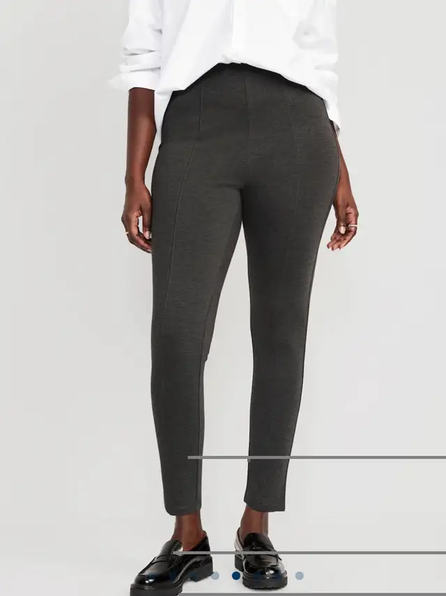 Old Navy Women’s Extra High-Waisted Stevie Skinny Ankle Pants  in Women's - Bottoms in Oshawa / Durham Region - Image 4