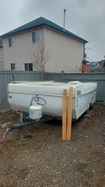 The interior is in good condition, heating and AC work. The exterior is in moderate condition. The c...