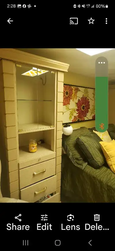 Double bed. In room fully furnished for rent private home