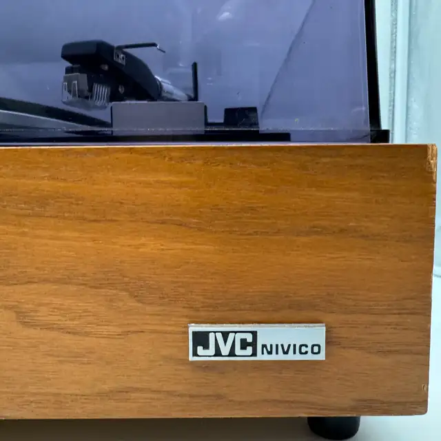 Vintage JVC Nivico 5240B Stereo Record Player Turntable Belt  in Stereo Systems & Home Theatre in City of Toronto - Image 4