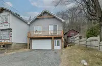 Maison/Chalet/condo avec garage