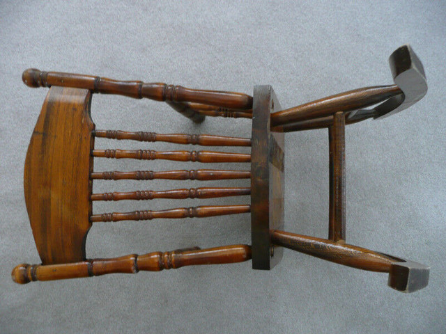 Children's Rocking Chair in Arts & Collectibles in Lethbridge - Image 2