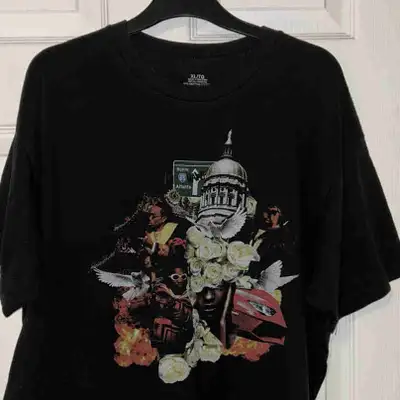 Migos Cultures black graphic t-shirt in size XL! This shirt features a unique design. Perfect for ca...