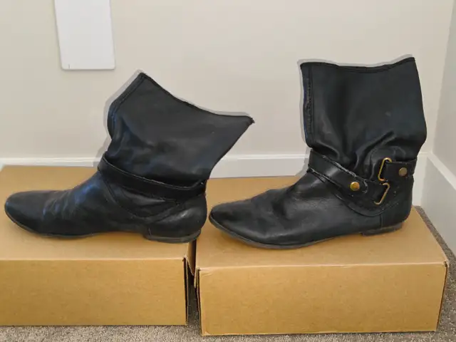 Nine West Women Leather Boots - Black - Size US 8.5 M in Women's - Shoes in Calgary - Image 4