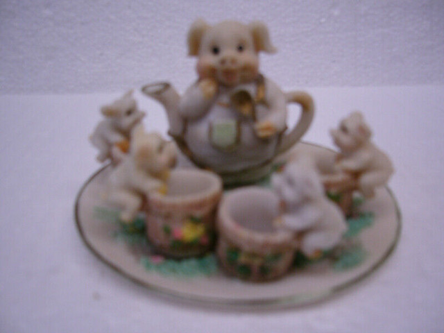 VTG Miniature Piggy Tea Set in Arts & Collectibles in Dartmouth - Image 2