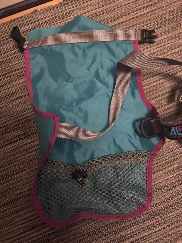 Roll Top Dry Bag Hip Sacks - Great For Canoeing/ Boating in Fishing, Camping & Outdoors in Winnipeg - Image 4
