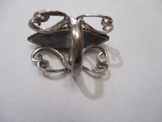 Bague en argent 925 grandeur 7 (Silver ring) in Jewellery & Watches in Gatineau - Image 4