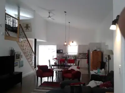 Logement 5 pièces (1 salle de bain et 1 salle d'eau, 1 chambre à aire ouverte à la mezzanine et 1 ch...