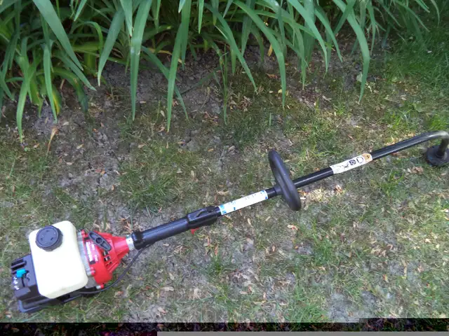 coupe bordure in Outdoor Tools & Storage in Longueuil / South Shore - Image 4