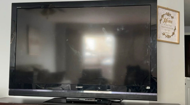 50” SONY TV in TVs in Kitchener / Waterloo - Image 2