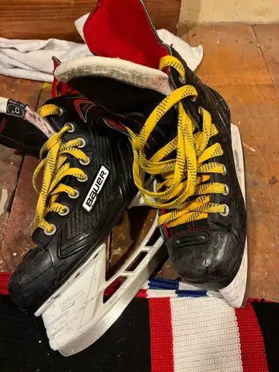 Skates - Bauer Size 3, View more
