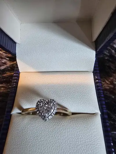 stunning heart ring 10 kt gold size 7 all diamonds , View more