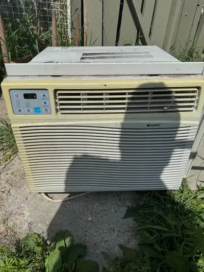 Working air conditioner 15000 btu or obo