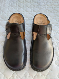 Womens finn comfort leather slip on mule shoe