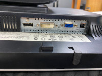 19 Inch HP Computer Monitor
