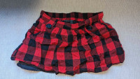Red and Black Women's Skirt - Size Medium 