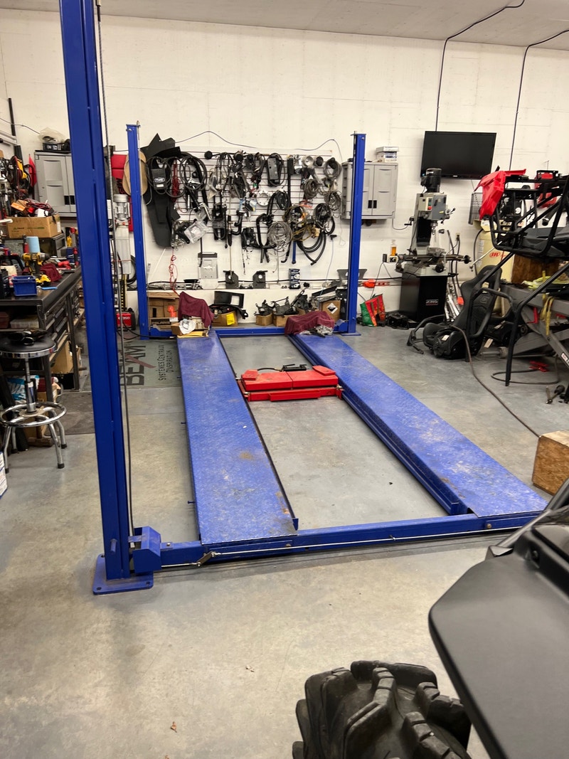King 4post rolling car lift, RF45 Milldrill Other Business & Industrial St. Albert Kijiji