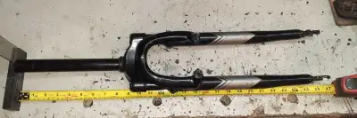 Fourche à suspension fork, View more
