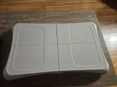 nintendo  wii balance avec jeux wii fit et wii fit plus, View more