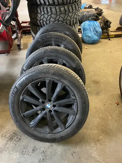 Michelin Alpin Pilot Winter Tires 265 50 R19 Tires 2 @ 4/32 2 @ 6/32 BMW OEM wheels are in perfect c...