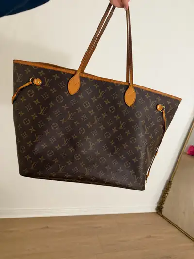 authentic Louis Vuitton neverfull GM, View more
