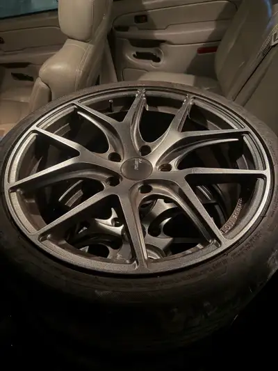 4 near new minus little curb rash, selling due to Sal of the car 2 tires low tread other two are fin...