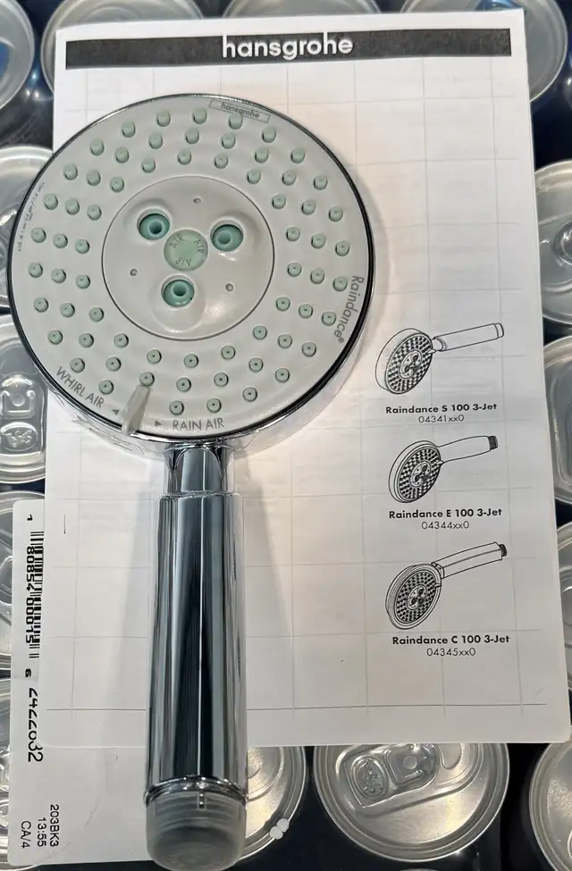Raindance S 100 3-Jet  Handheld Shower Head in Bathwares in Ottawa - Image 2