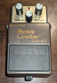 BOSS LM-2B Bass Limiter Effect Pedal (1995)