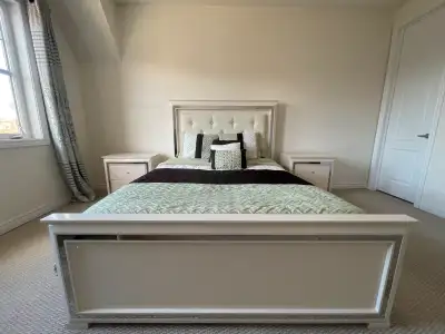Queen Bed Set, View more