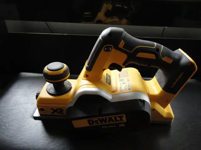 dewalt rabot in Power Tools in Saguenay - Image 2
