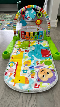 Fisher-Price Baby Gym Playmat - French