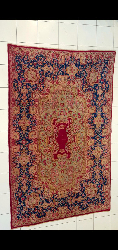 ANTIQUE PERSIAN RUG in Arts & Collectibles in City of Toronto - Image 4