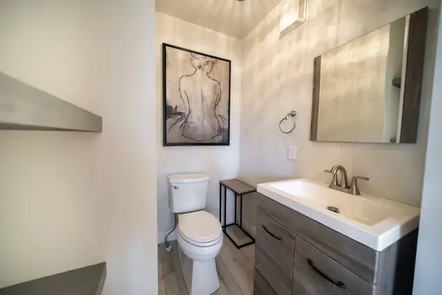 House for Sale - Koocanusa Lake, East Kootenay, B.C. in Houses for Sale in Cranbrook - Image 21