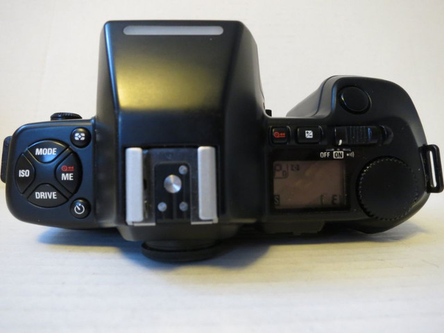 Nikon F801s 35mm film body, lens, flash, case in Cameras & Camcorders in Edmonton - Image 2