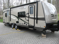 Travel Trailer for Couples, Used in Immaculate Condition