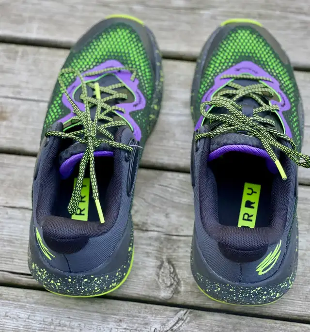 Under Armour Curry Splash 24 Size 10.5 Purple Green 3027636-500 in Men's Shoes in Kitchener / Waterloo - Image 5